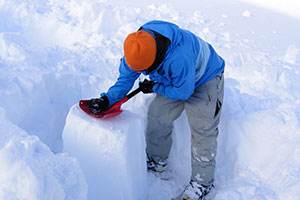 SCHNUPPERTOUREN - LAWINENKURSE - TIEFSCHNEEKURSE